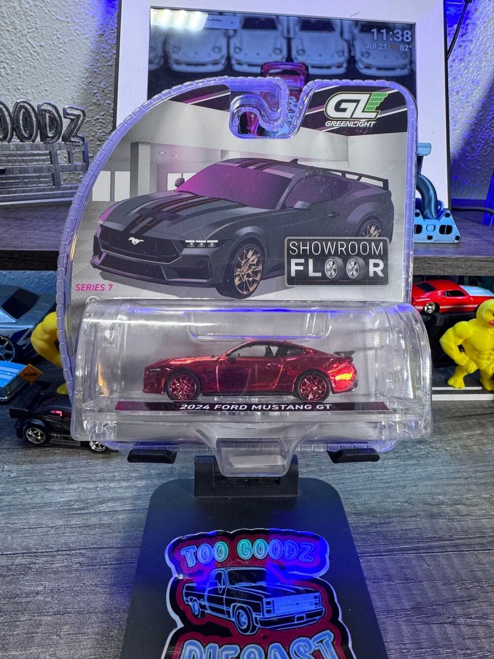 Greenlight showroom floor series 7 2024 Ford Mustang GT